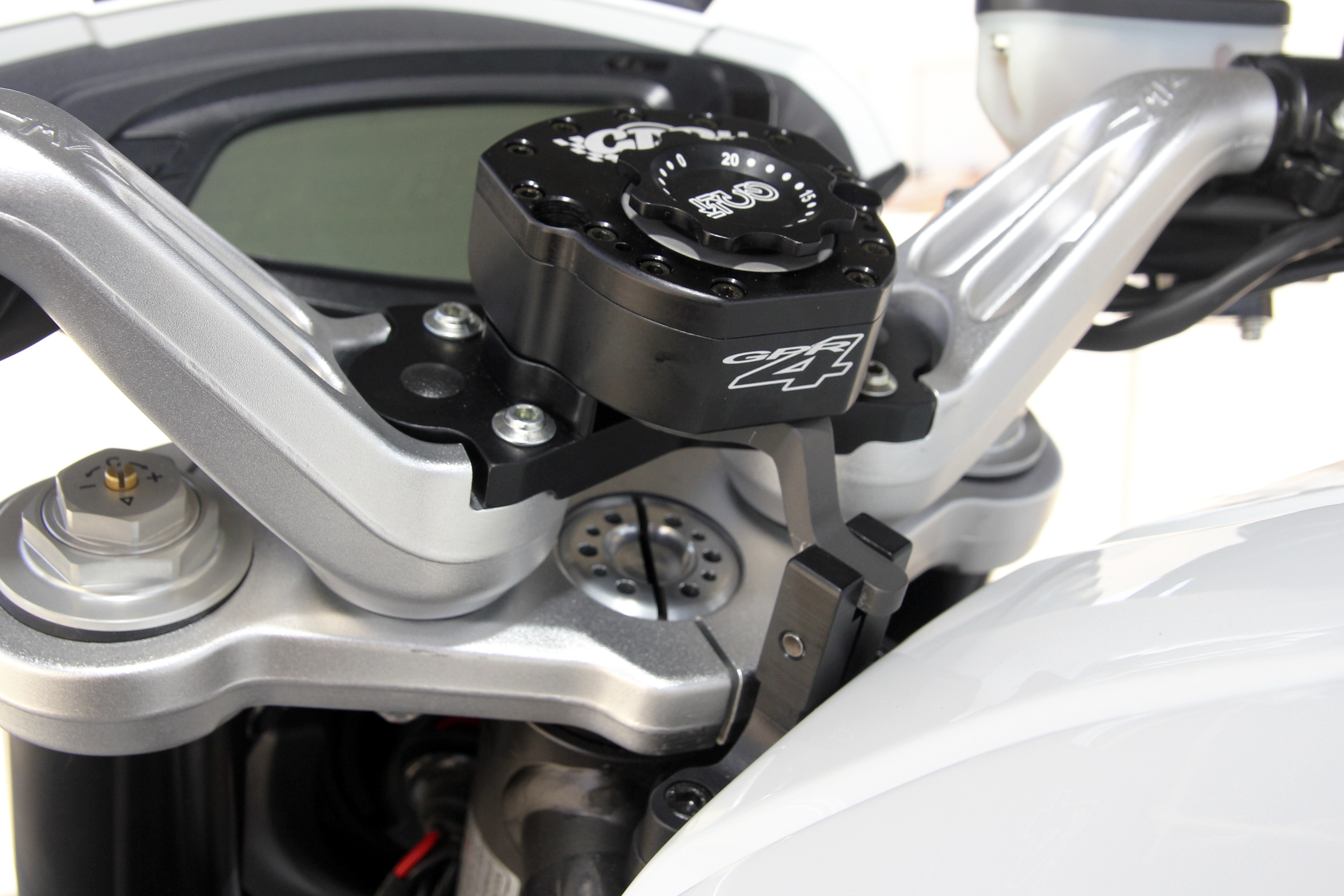 GPR V5S Stabilizer for MV Agusta Dragster 800 (14-17) GPR V5S Stabilizer for MV Agusta Dragster 800 (14-17)